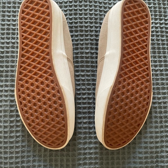 Vans, tan suede - new - Picture 2 of 6